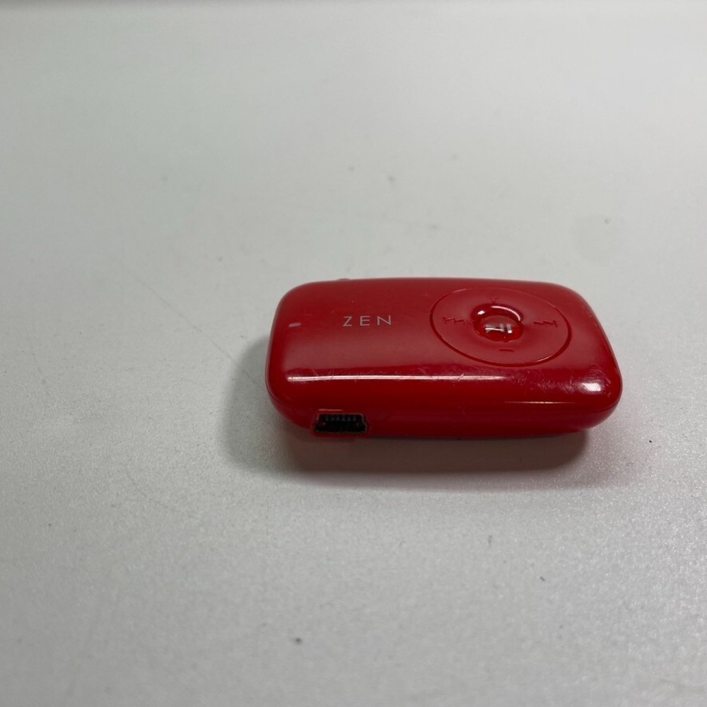 Creative Zen Stone (1GB) Digital Media MP3 Player Red TESTED